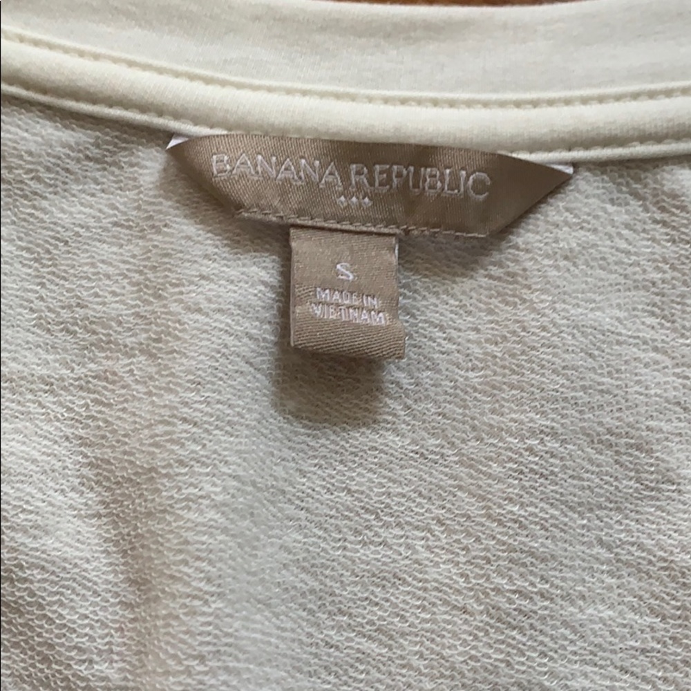 Banana Republic Sweater - Picture 2 of 4